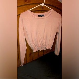 Super cute long sleeve crop top 💕